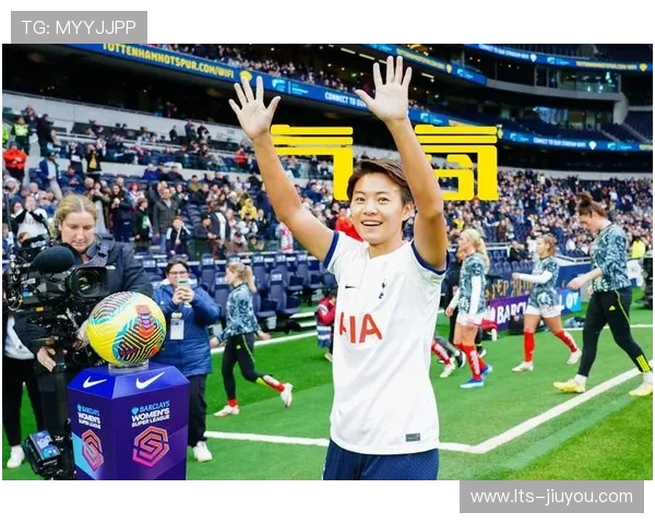 阿森纳球迷客场高歌助威，虽平局仍支持球队